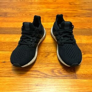 Adidas Men's Black and White Athletic Shoes